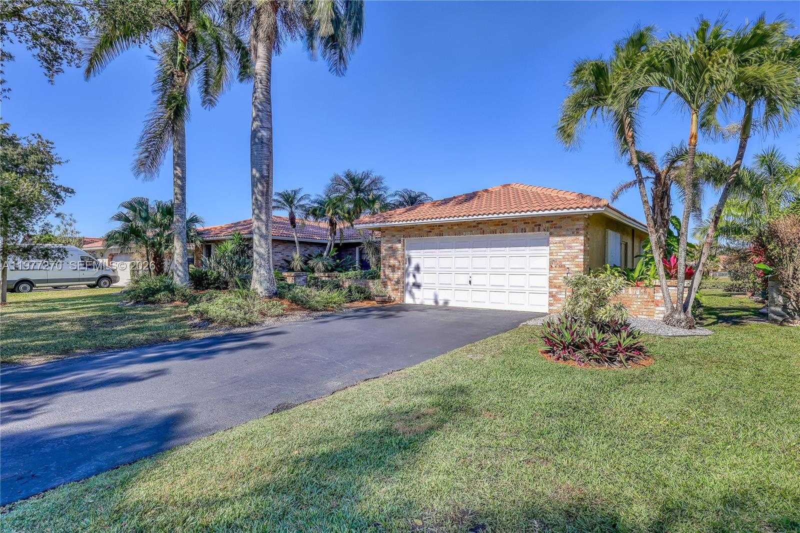 1048 NW 110th Ln Coral Springs Florida United States, for Sale, residential, Pierre J Denis, Realty 100