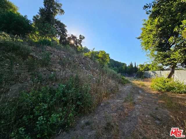 13388 Newcomb Drive Sherman Oaks California United States, for Sale, commercial, Antonio Martinez, Beverly & Co.