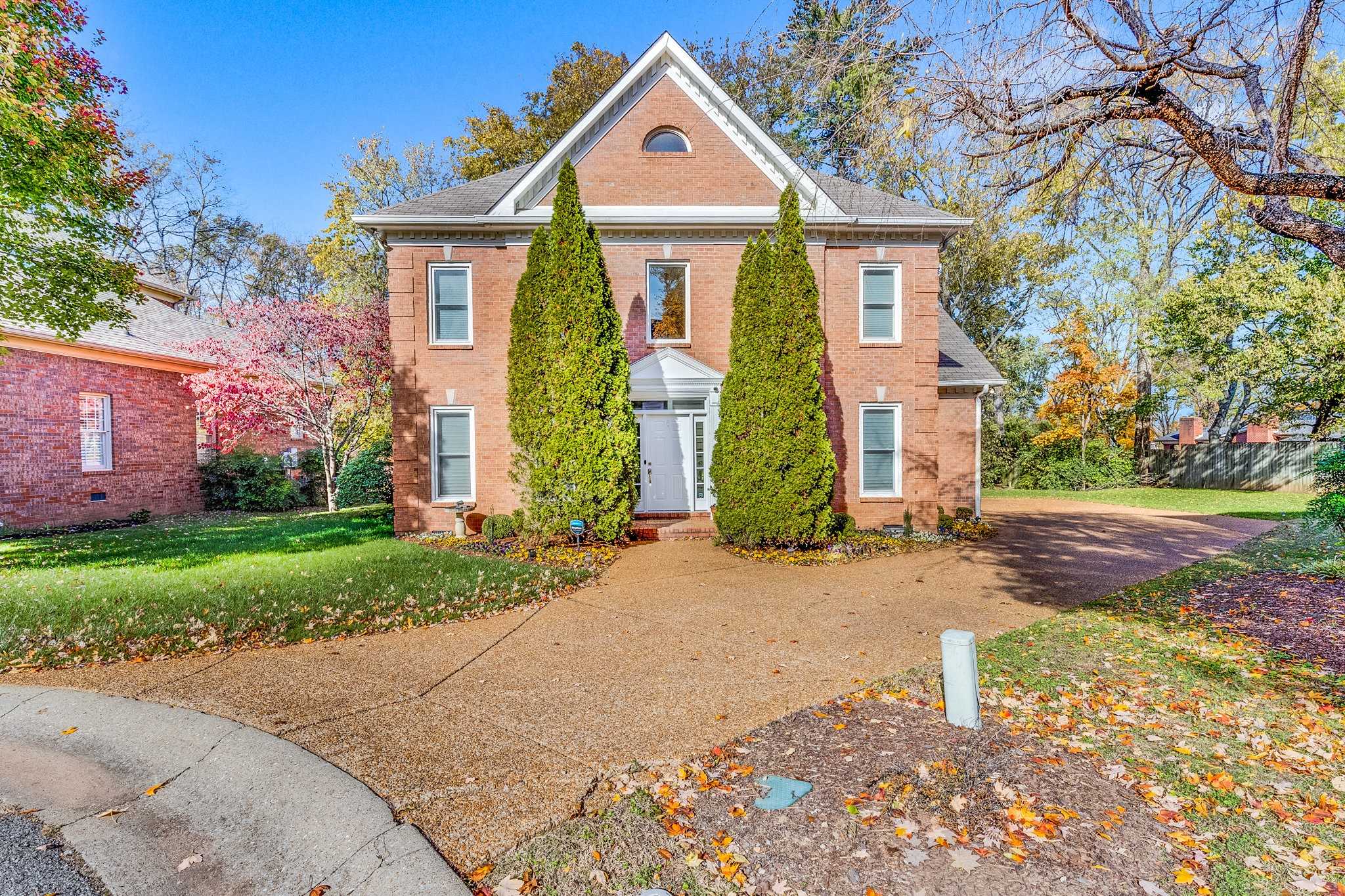 1605 Ardenwood Ct Nashville Tennessee United States, for Sale, residential, C. Richard Smith, The Realty Association, Inc.