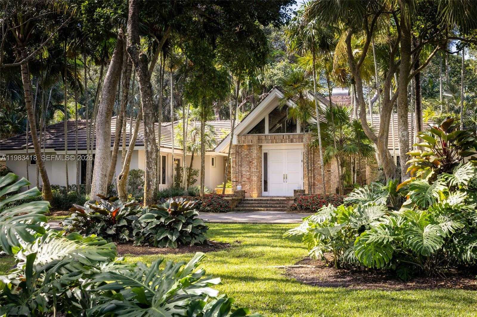 9000 Arvida Dr Coral Gables Florida United States, for Sale, residential,  , Tejeda Real Estate Inc. 