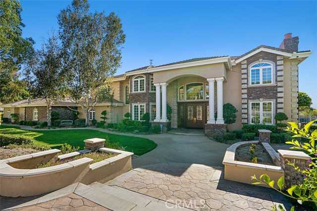 6863 Canyon Hill Drive Riverside California United States, for Sale, residential, RICHARD UPTON, Keller Williams Realty