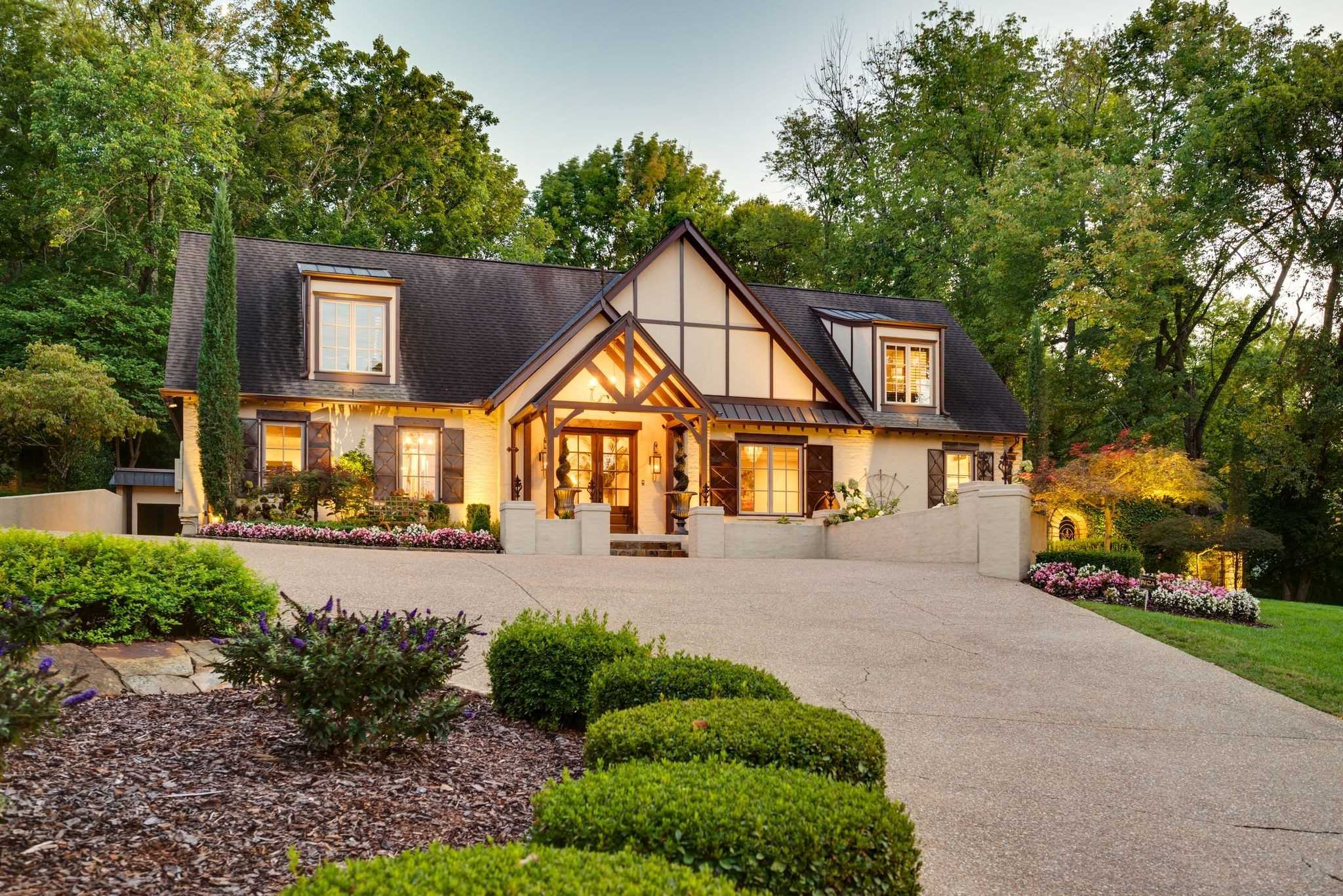 3807 Harding Pl Nashville Tennessee United States, for Rent, residential, Amy Kempf, Reliant Realty ERA Powered