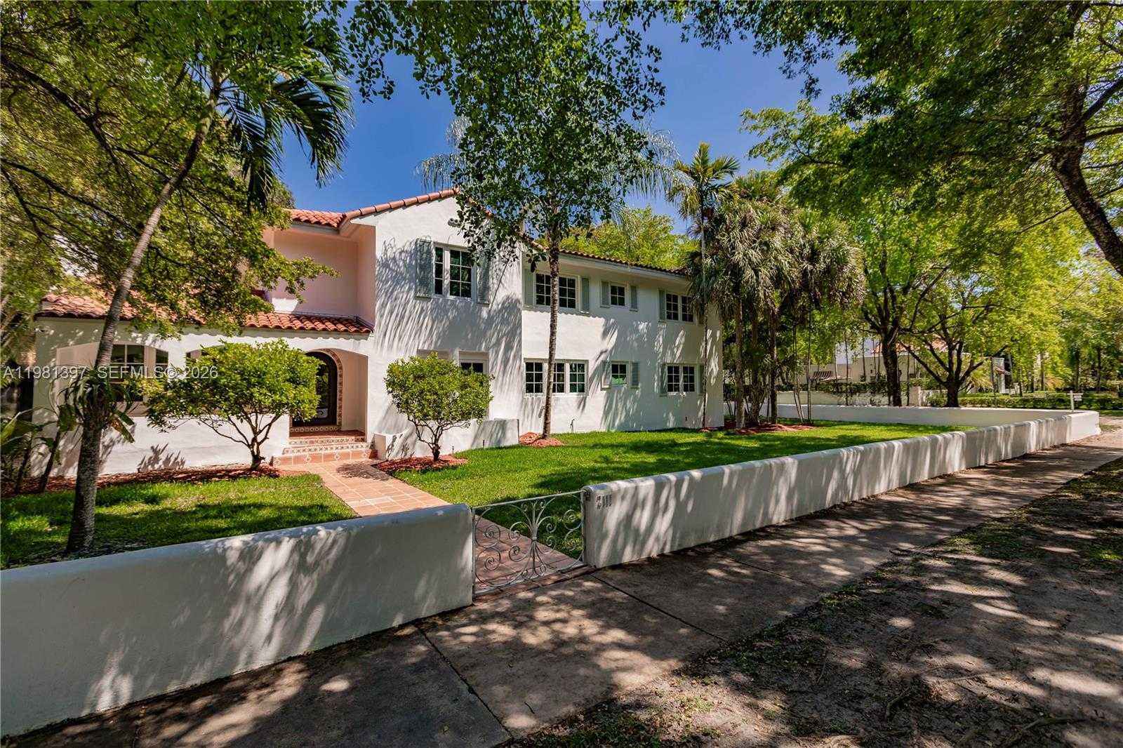 2111 Alhambra Cir Coral Gables Florida United States, for Sale, residential,  , Tejeda Real Estate Inc. 