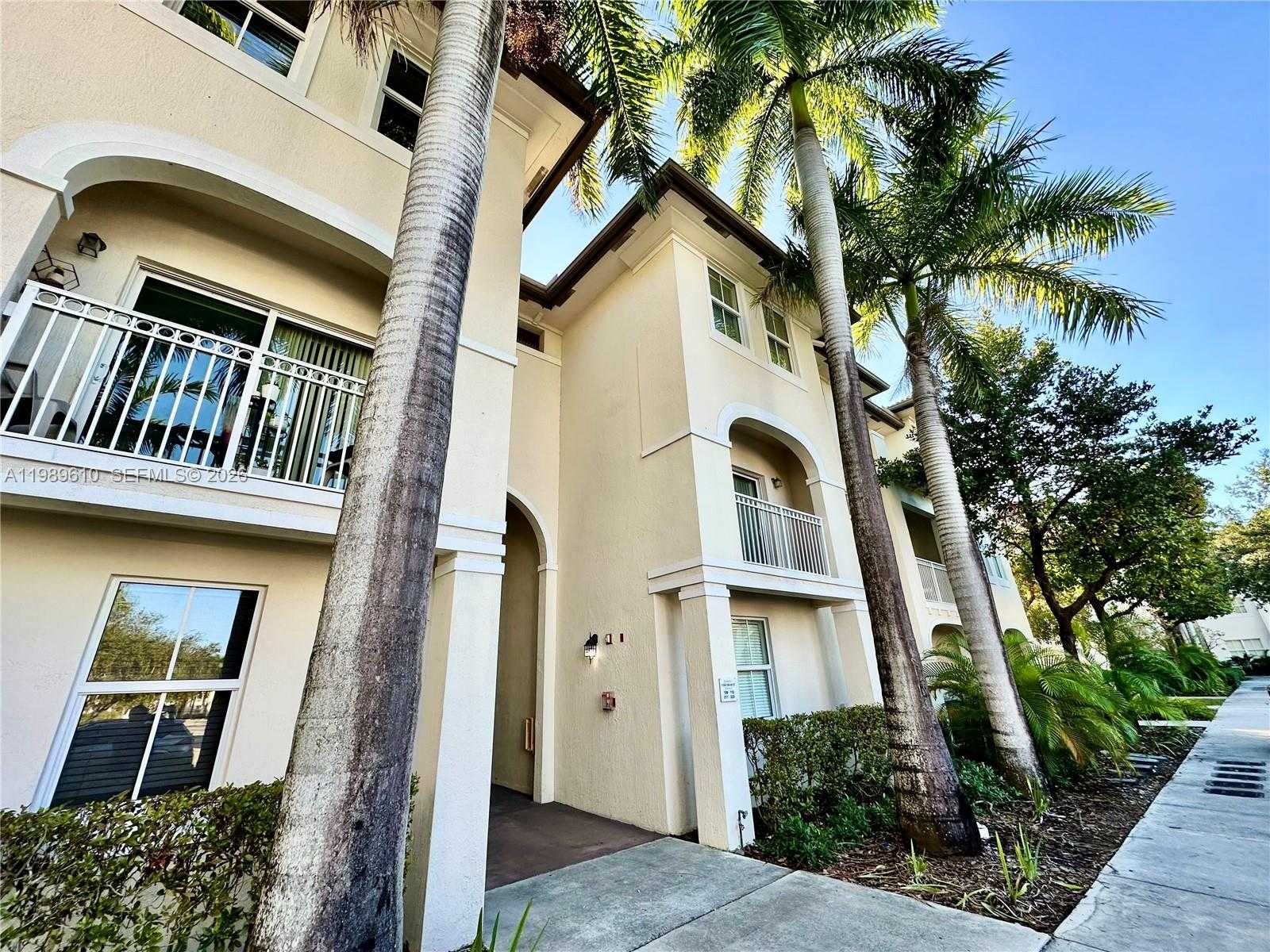 11403 NW 89th St  APT 219 Doral Florida United States, for Rent, residential, Roberto Villasmil, Interinvestments Realty, Inc.