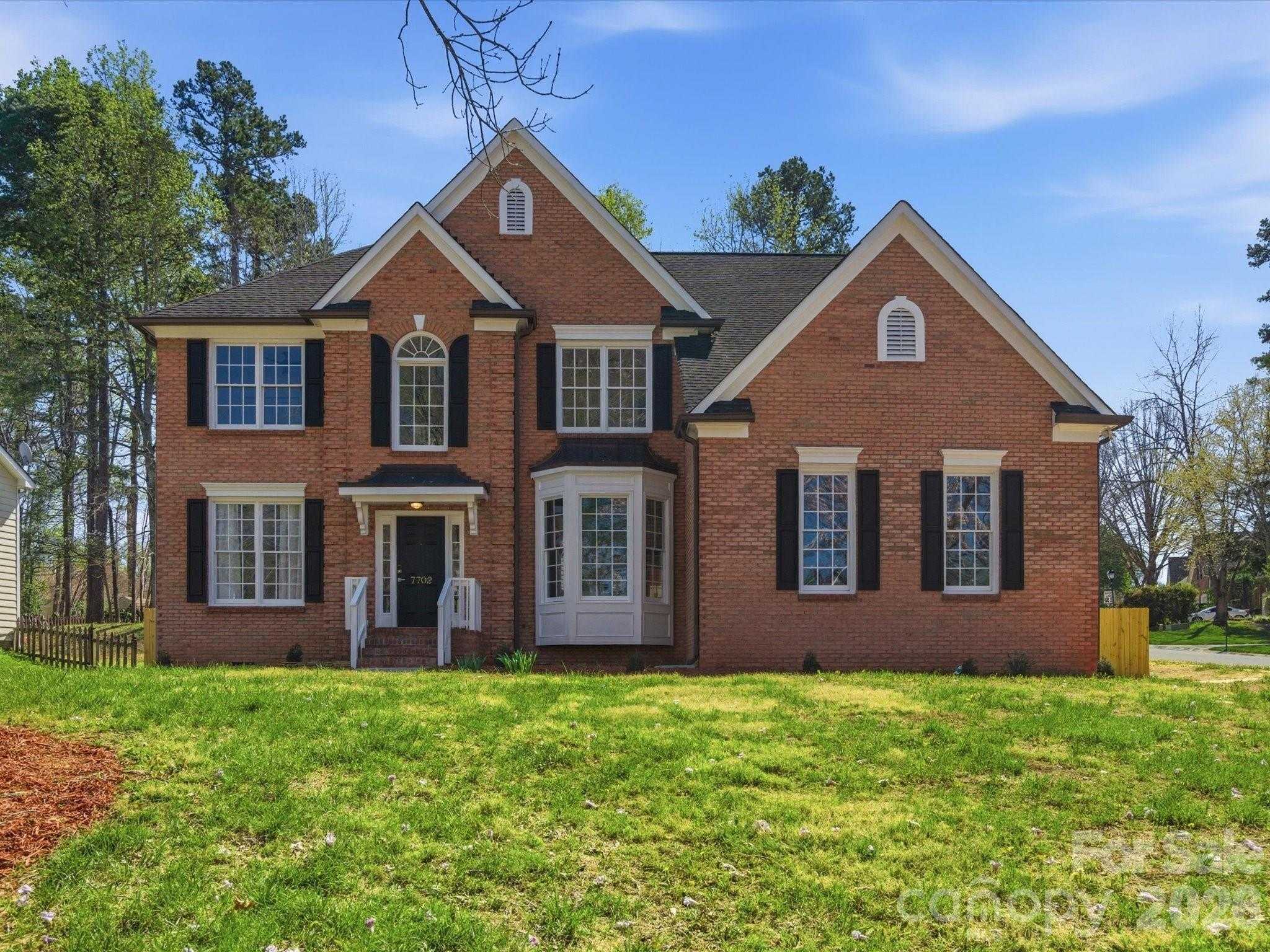 7702 Harrington Woods Road Charlotte North Carolina United States, for Sale, residential, Kristen Haynes, New Home Buyers Brokers / Realty Pros