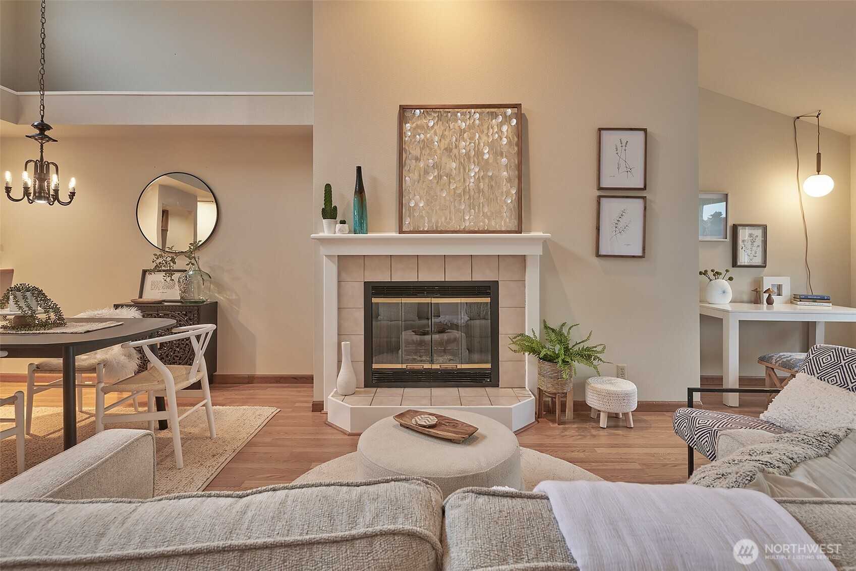 909 N 35TH Street APT 402 Seattle Washington United States, for Sale, residential, Sibhat Petros, Best Choice Realty