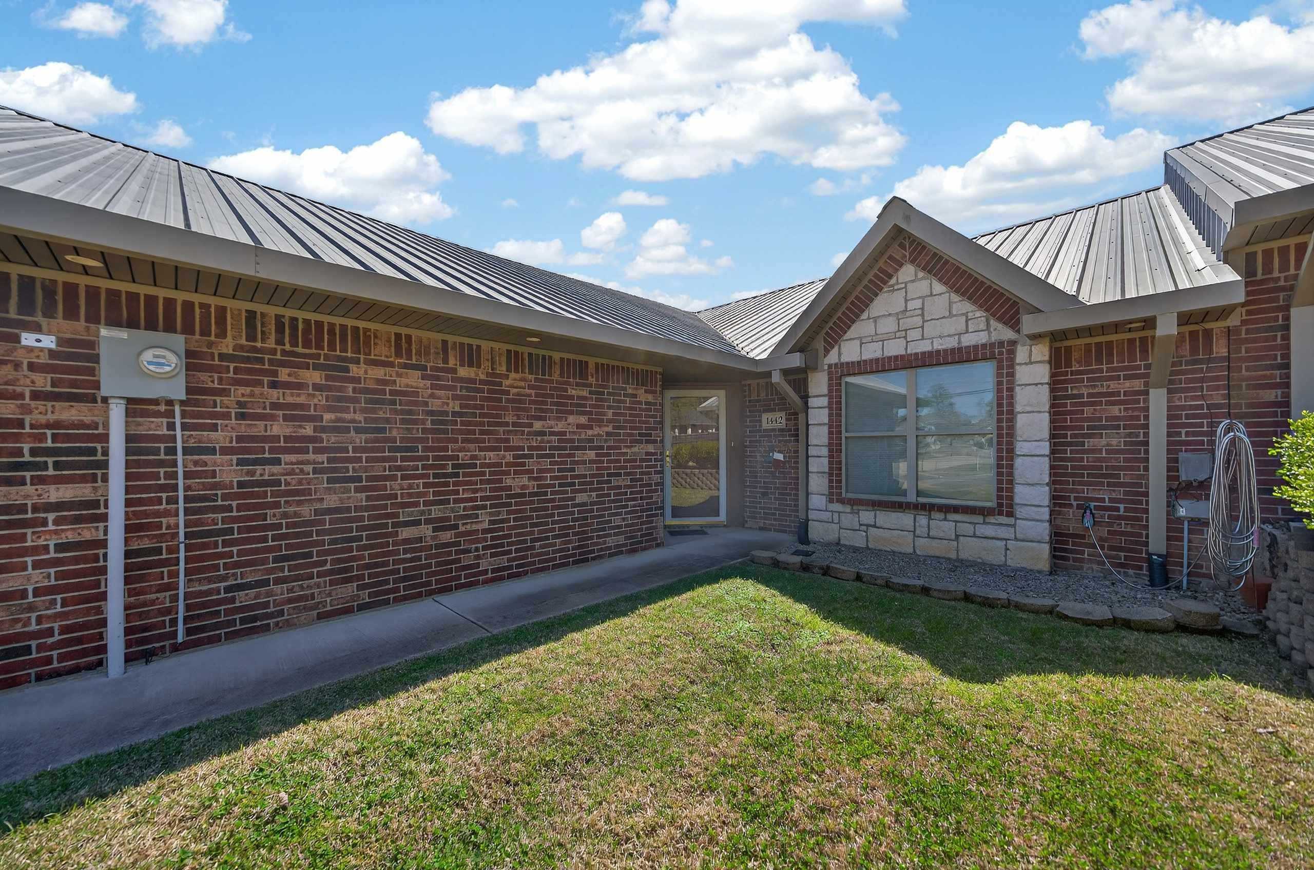 1442 Garner Lane Longview Texas United States, for Sale, residential,  , Drake Chapman Real Estate, Brokerage