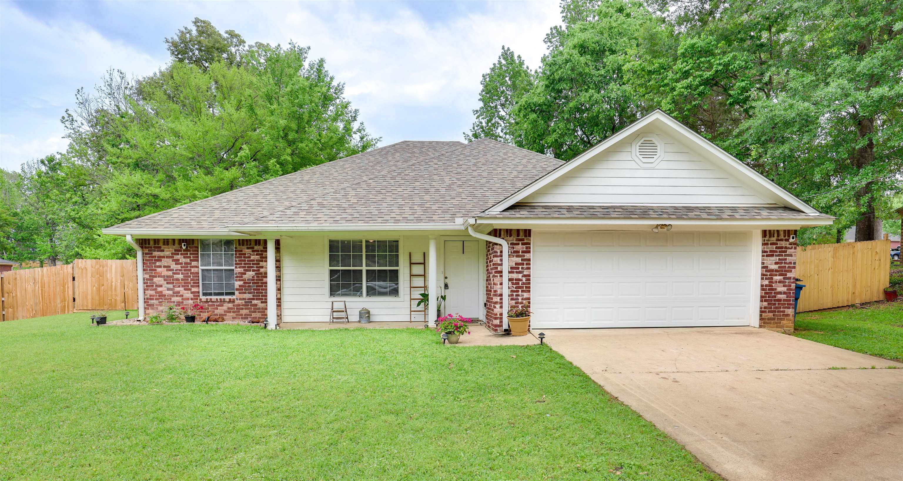 110 Peggy Ruth Dr Longview Texas United States, for Sale, residential,  , Drake Chapman Real Estate, Brokerage