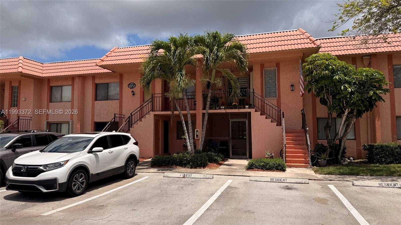 231 Lakeview Dr  APT 204 Weston Florida United States, for Rent, residential, Radmila Mandel, Florida Sky Realty Group