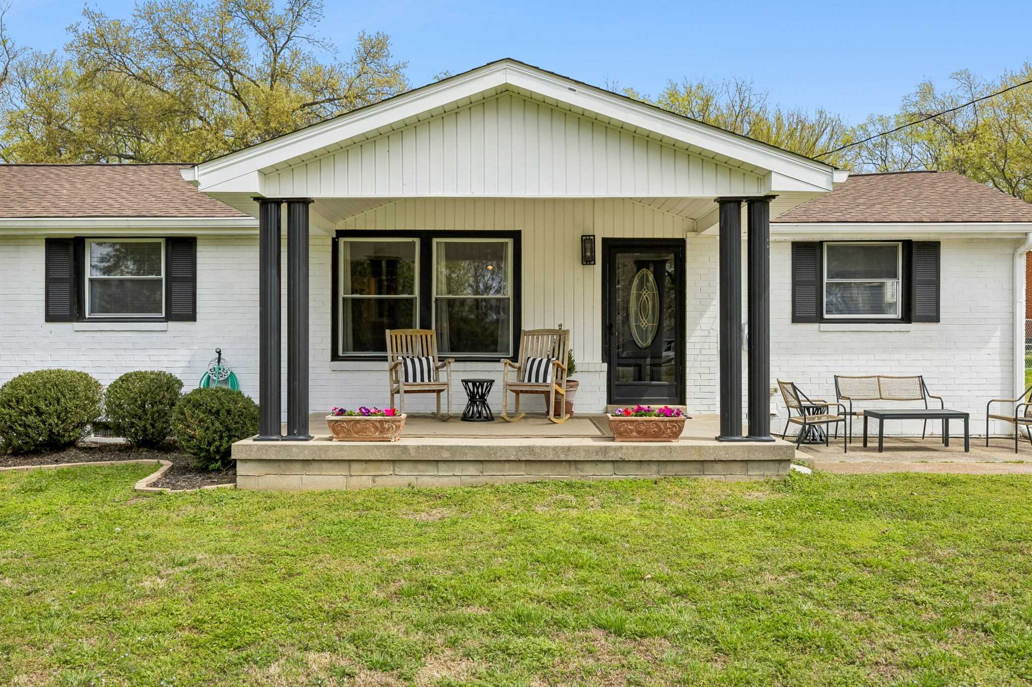 2300 Kimberly Dr Nashville Tennessee United States, for Sale, residential, Amy Kempf, Reliant Realty ERA Powered