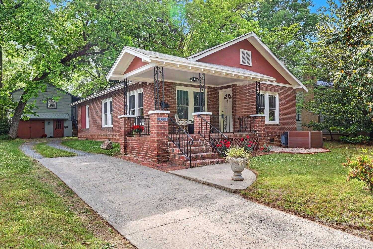 1012 35th Street Charlotte North Carolina United States, for Sale, residential, Kristen Haynes, New Home Buyers Brokers / Realty Pros