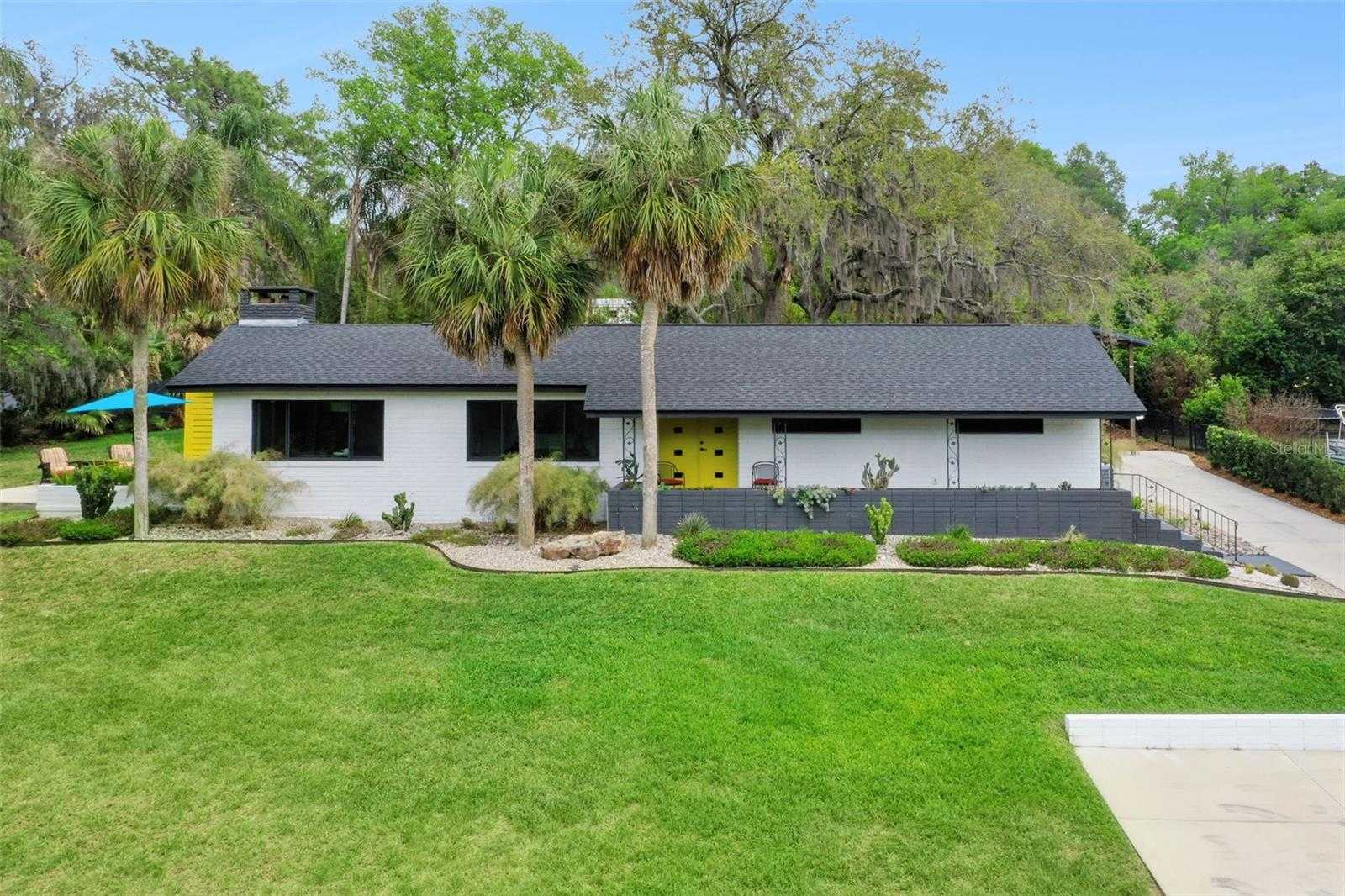 10426 LAKESHORE DRIVE Clermont Florida United States, for Sale, residential, Zaira Mejia, Spaces & Styles Group