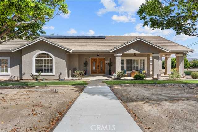 17492 Mariposa Avenue Riverside California United States, for Sale, residential, Jennifer Singh, InCom Brokerage Example