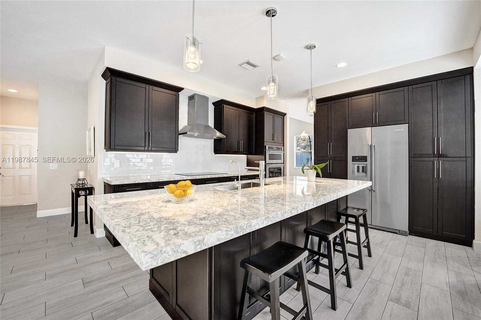 484 Cambridge Dr Weston Florida United States, for Sale, residential, Radmila Mandel, Florida Sky Realty Group