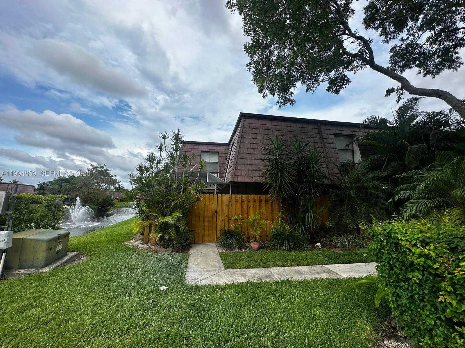 7671 W Courtyard Run W Boca Raton Florida United States, for Sale, residential, Pierre J Denis, Realty 100