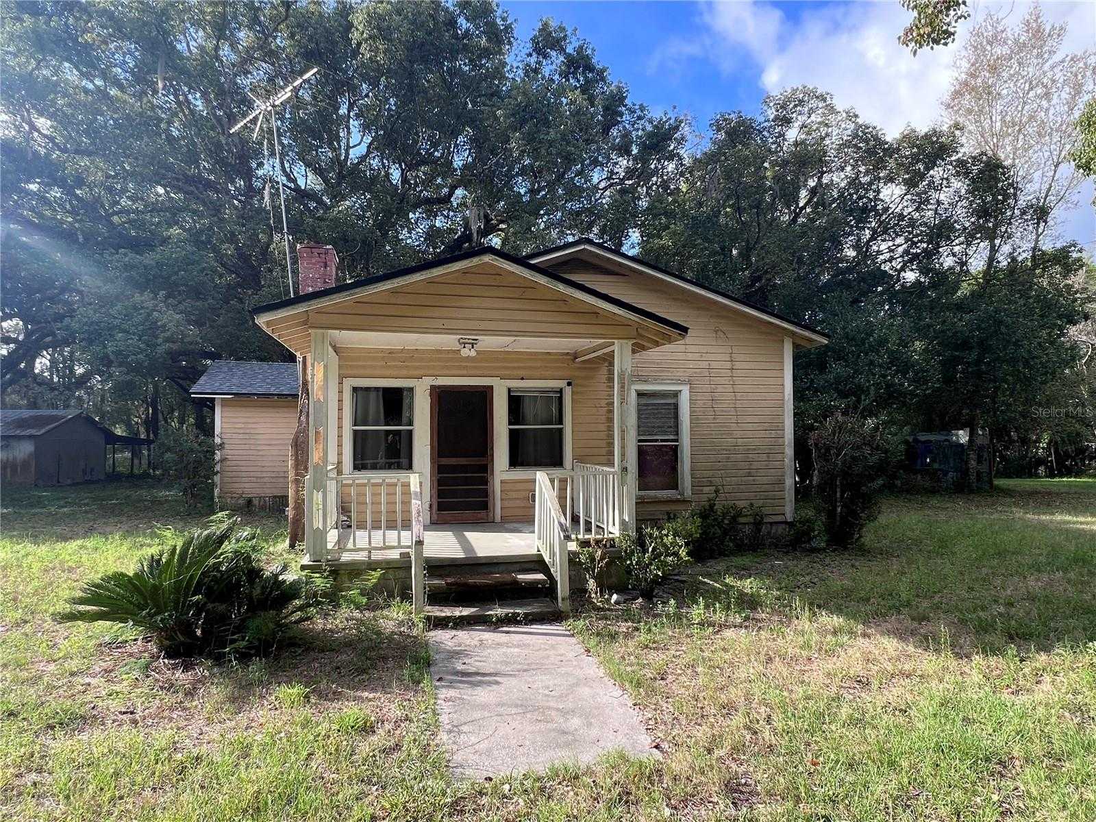 177 E 3RD AVENUE Pierson Florida United States, for Sale, residential, Angela Wright, DASH Real Estate Company