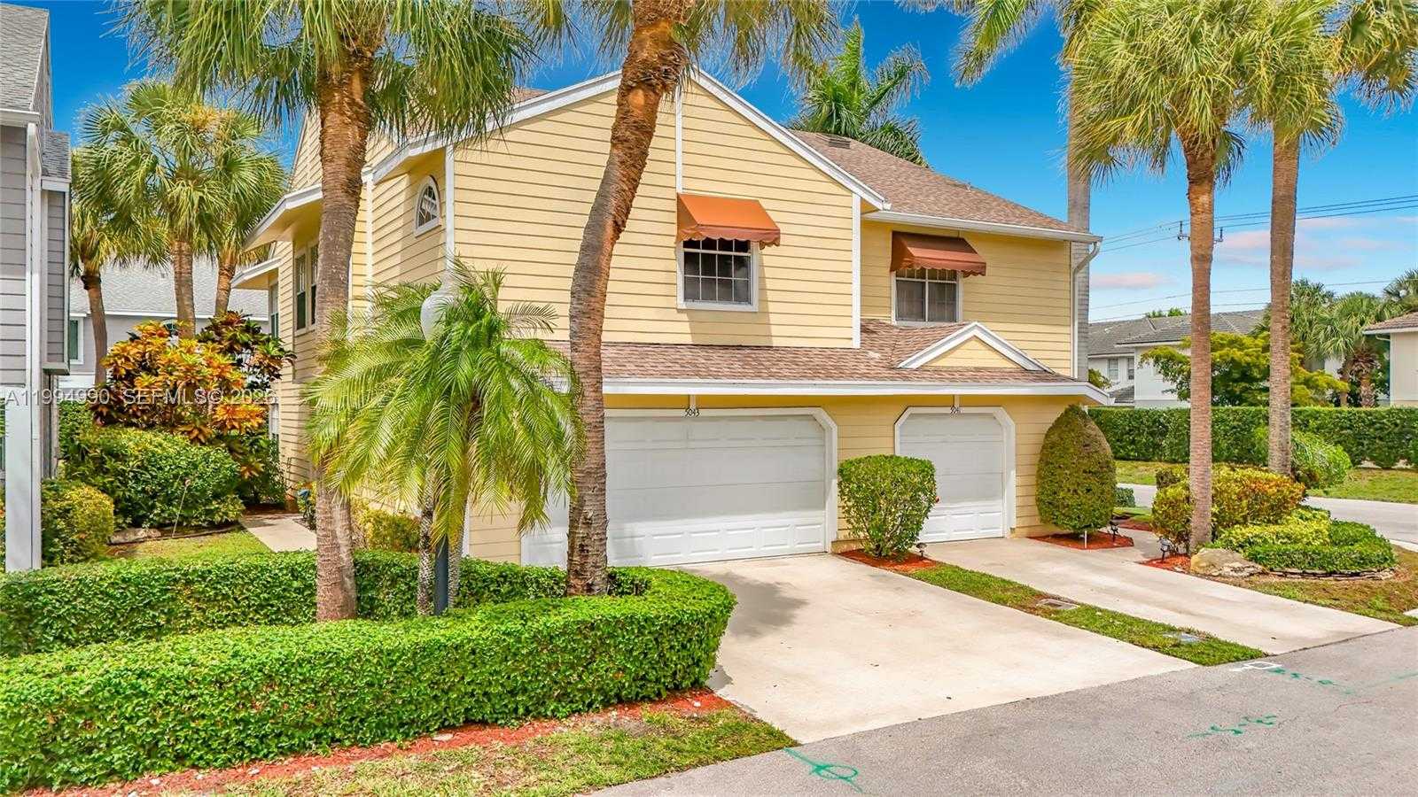 5043 Pointe Emerald Ln Boca Raton Florida United States, for Sale, residential, Pierre J Denis, Realty 100