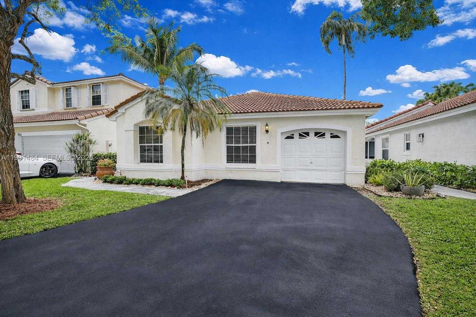 922 Opal Ter Weston Florida United States, for Sale, residential, Radmila Mandel, Florida Sky Realty Group