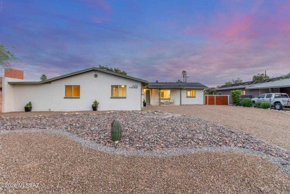 4252 Poe Street Tucson Arizona United States, for Sale, residential, Aaron Lieberman, TIERRA ANTIGUA REALTY