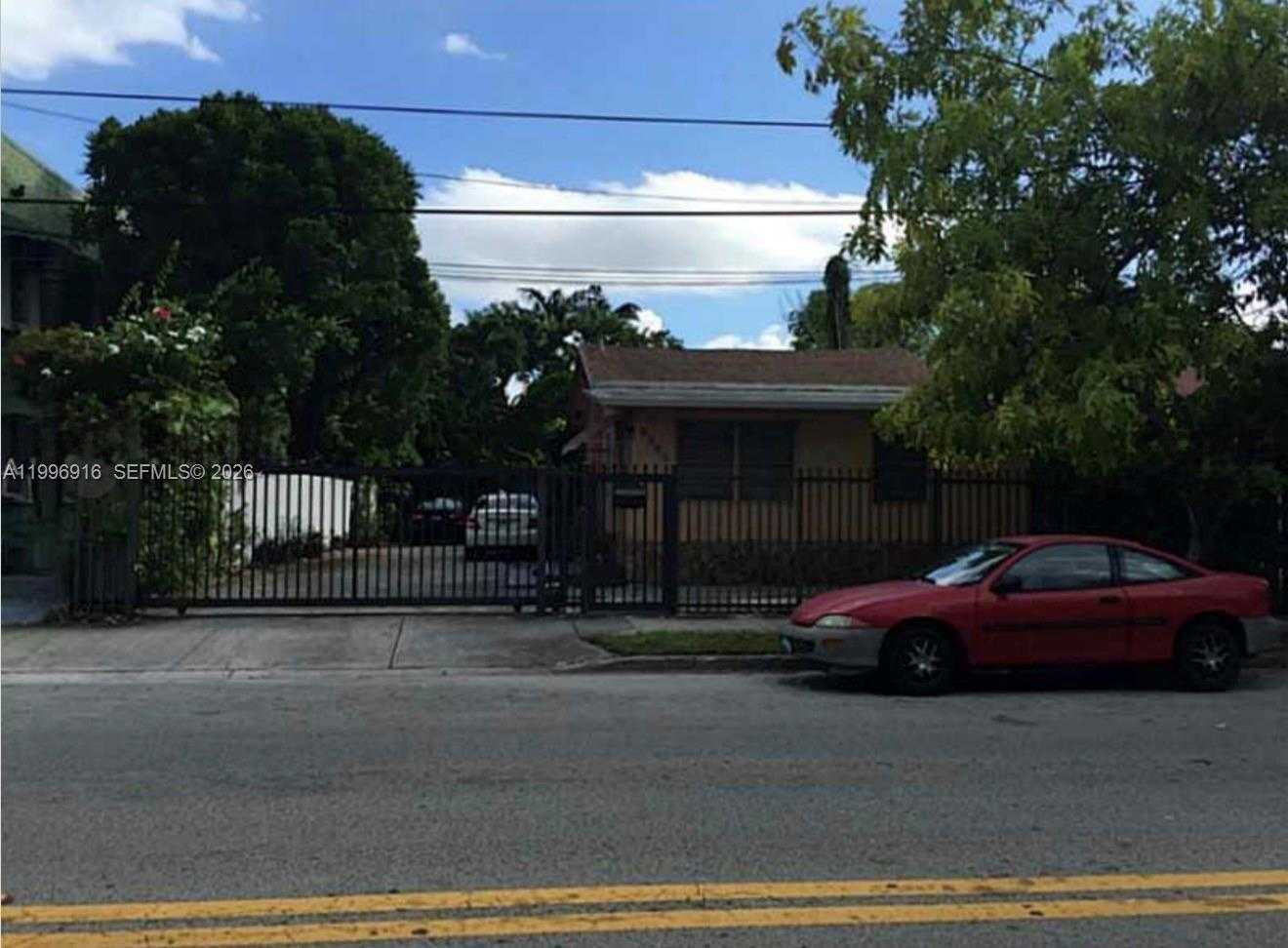 2528 SW 16th St Miami Florida United States, for Sale, residential,  , Incom Sample Office