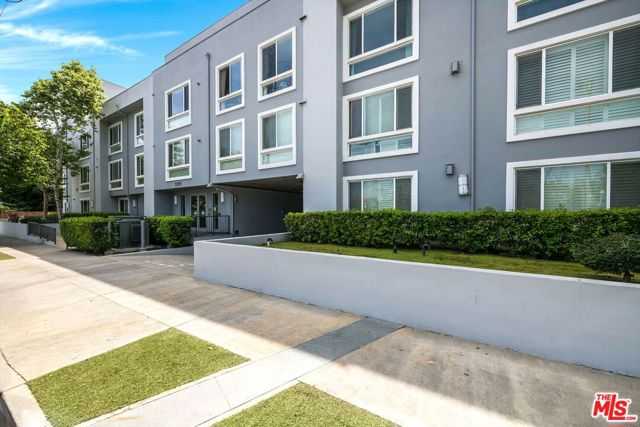 10878 Bloomfield Street APT 406 Toluca Lake California United States, for Sale, residential, Jennifer Hein, Realty Executives Homes
