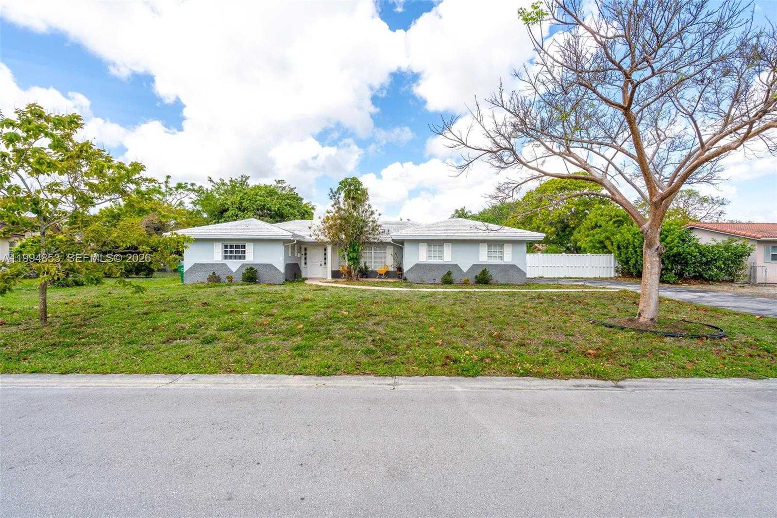 3206 NW 89th Ter Coral Springs Florida United States, for Sale, residential, Pierre J Denis, Realty 100