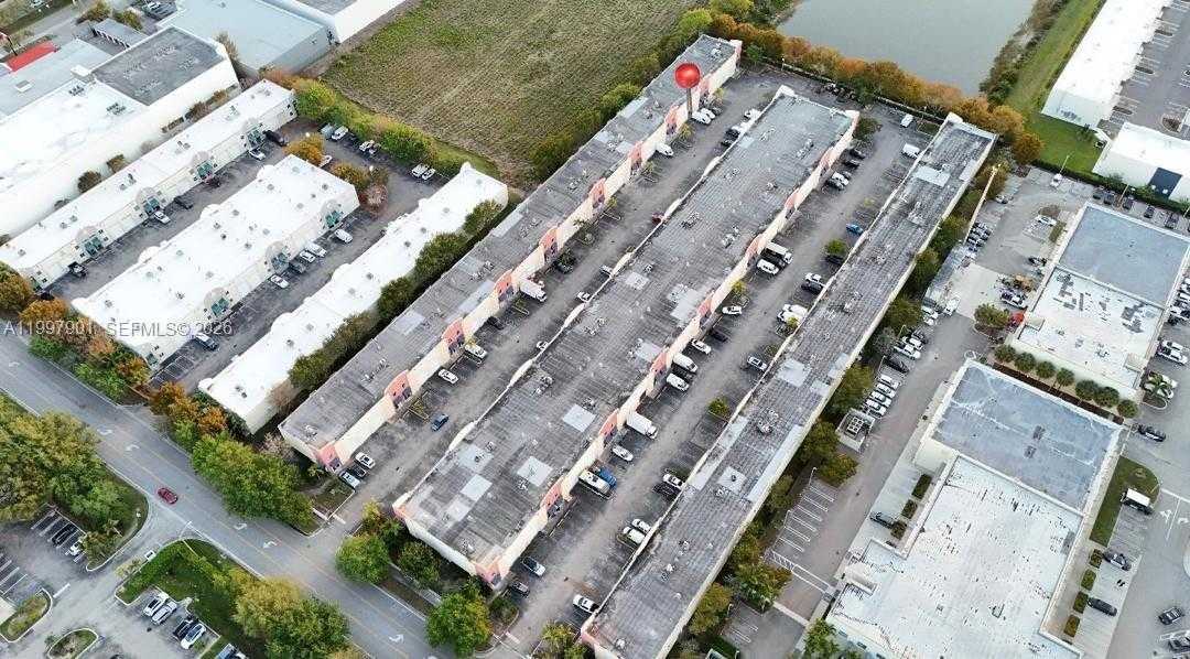 6010 NW 99th Ave  APT 115 Doral Florida United States, for Sale, commercial, Roberto Villasmil, Interinvestments Realty, Inc.