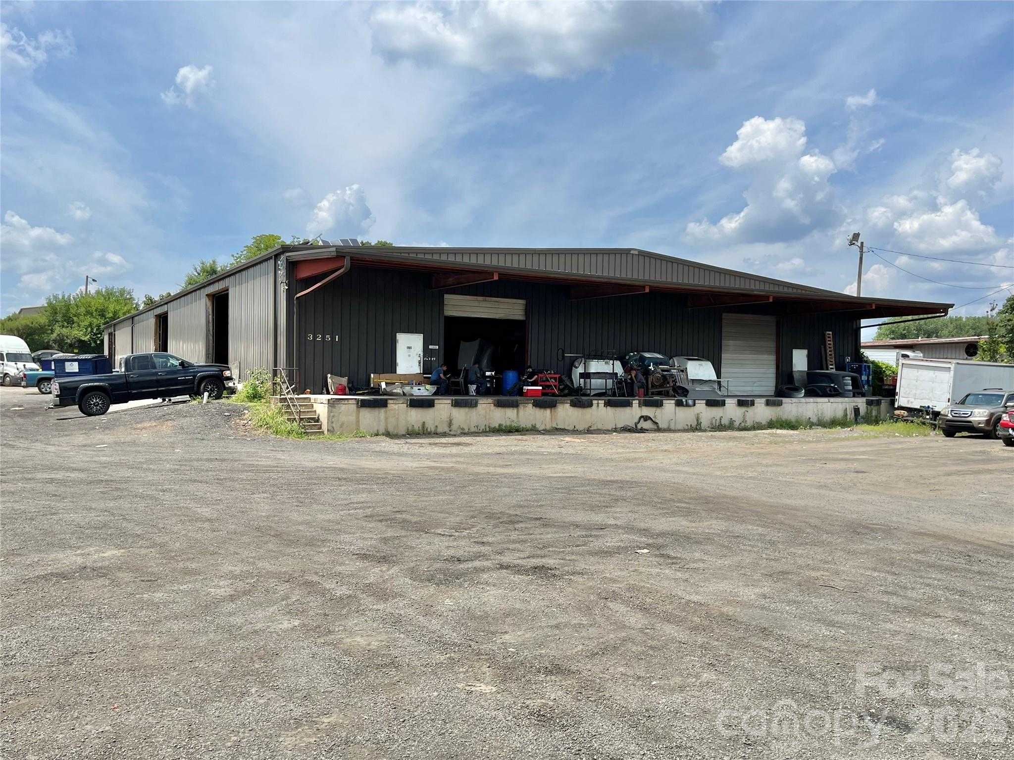 3251 Robinson Circle Charlotte North Carolina United States, for Sale, commercial, Kristen Haynes, New Home Buyers Brokers / Realty Pros