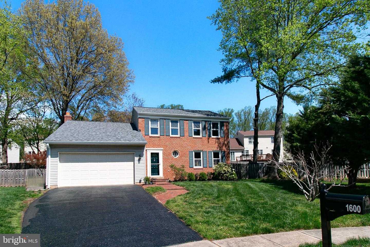 1600 FOLLEY LICK COURT Herndon Virginia United States, for Sale, residential, Camille Payne, Samson Properties