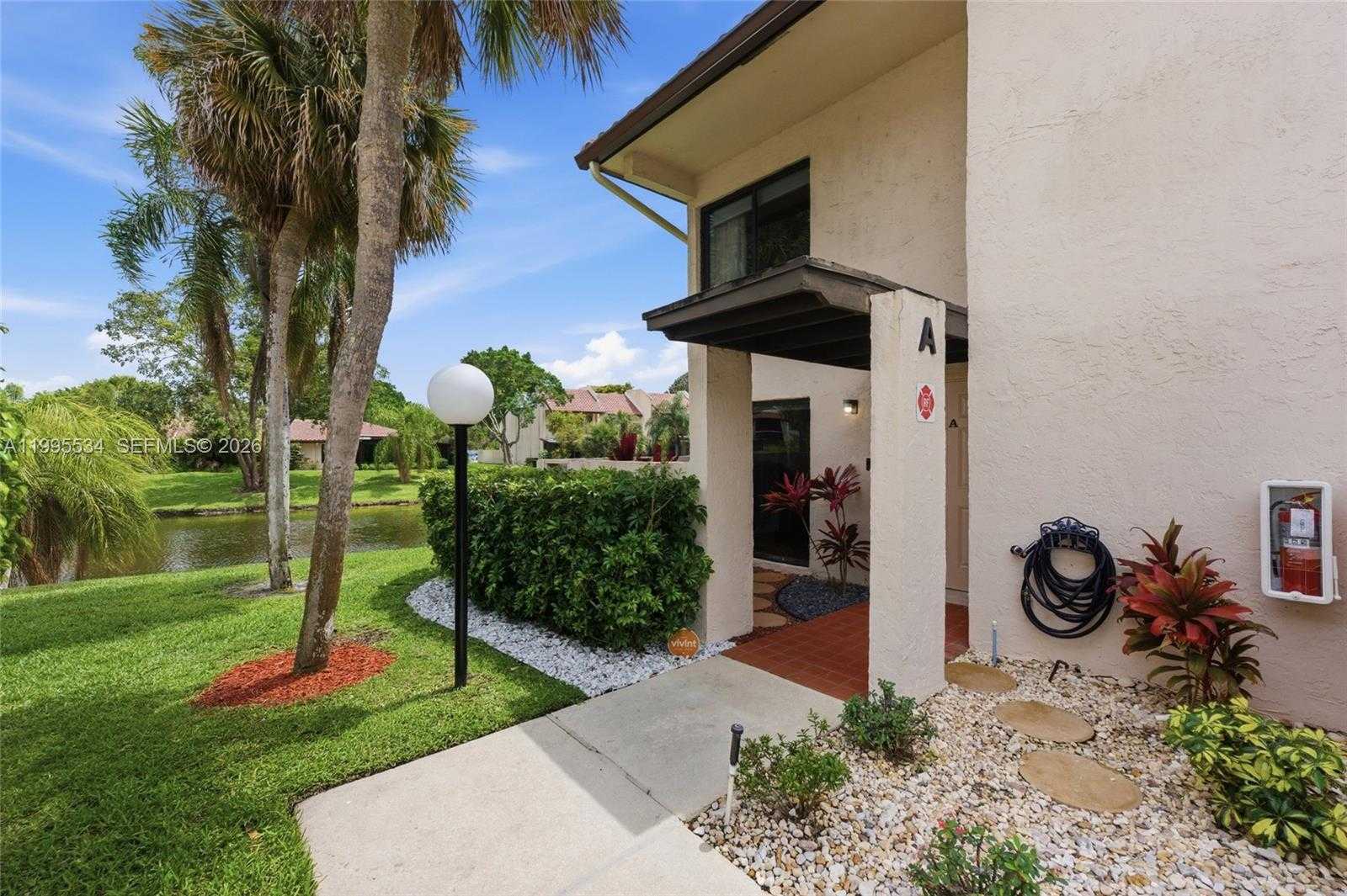 21160 Juego Cir APT 13A Boca Raton Florida United States, for Sale, residential, Pierre J Denis, Realty 100