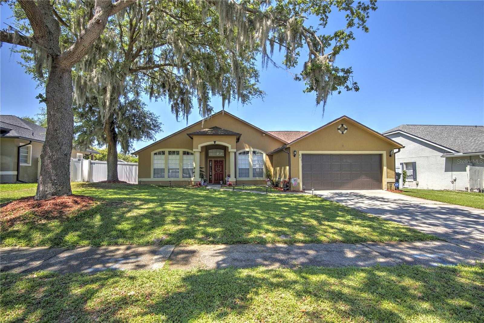 684 YORKSHIRE DRIVE Oviedo Florida United States, for Sale, residential, Fritz Wardlow, HomeSmart