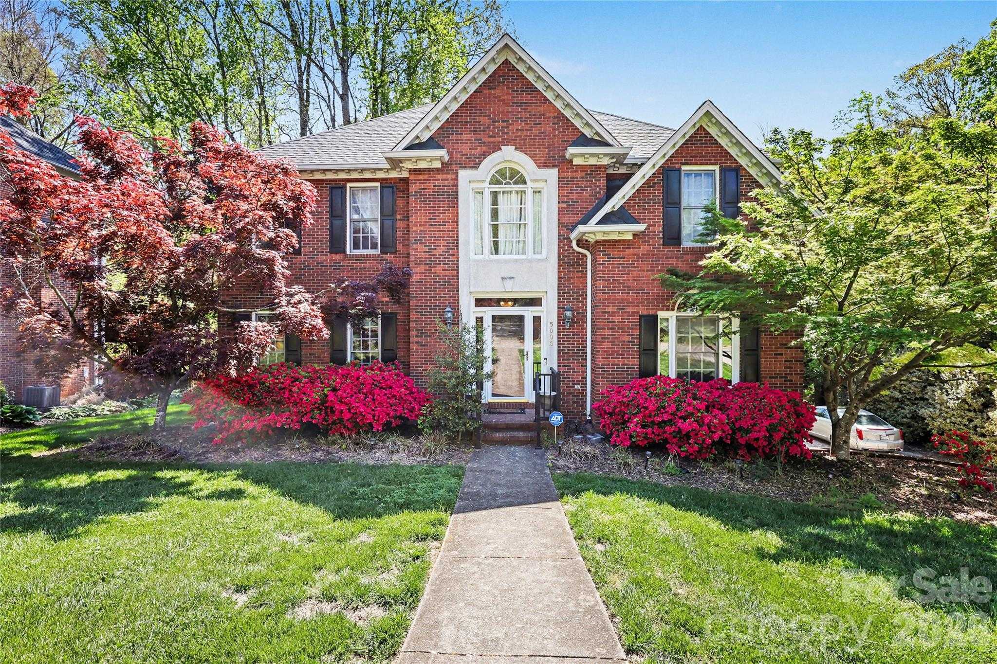 5005 Mayberry Lane Winston Salem North Carolina United States, for Sale, residential,  , The Headley Group Realty