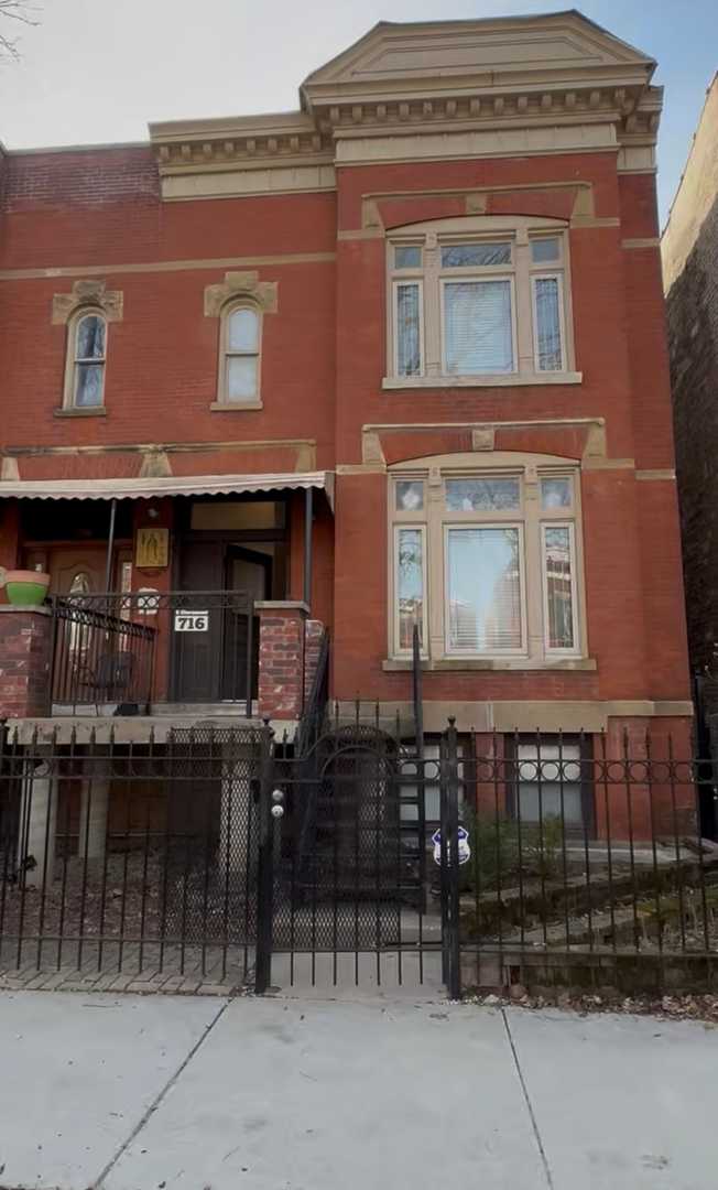 716 S Claremont Avenue Chicago Illinois United States, Sale Pending, commercial,  , RICHLAND GLOBAL INC.