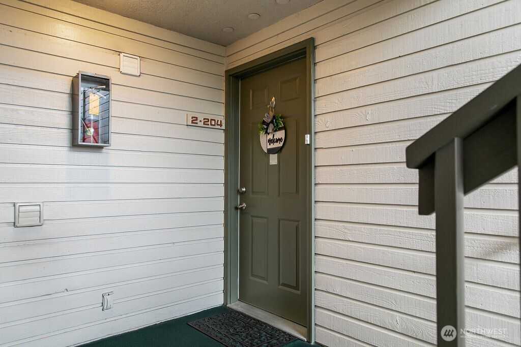 20050 Vikings Crest Loop NE APT 2-204 Poulsbo Washington United States, for Sale, residential, Mark Larson, Kitsap Brokers LLC