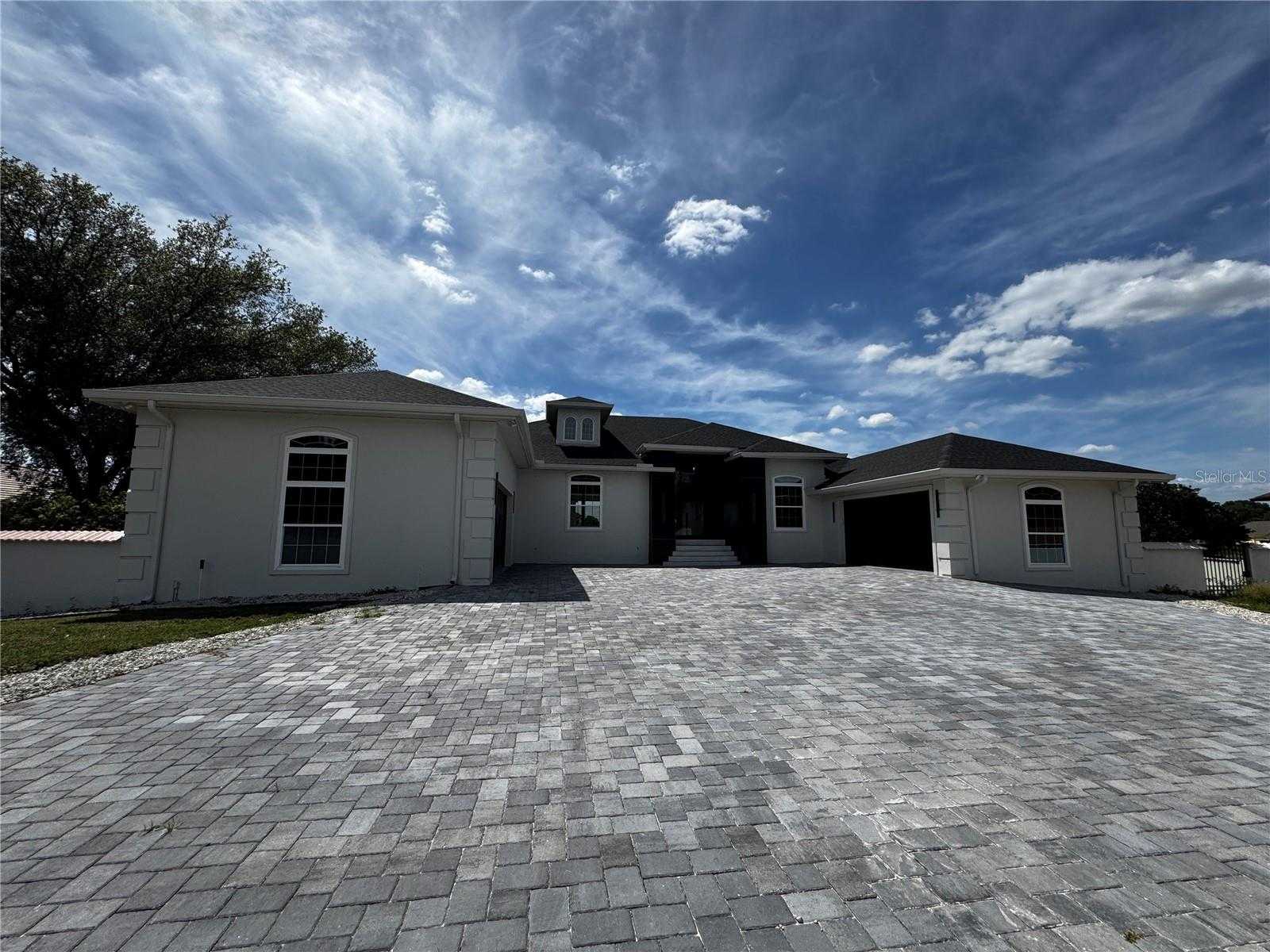 10843 LAKESHORE DRIVE Clermont Florida United States, for Sale, residential, Zaira Mejia, Spaces & Styles Group