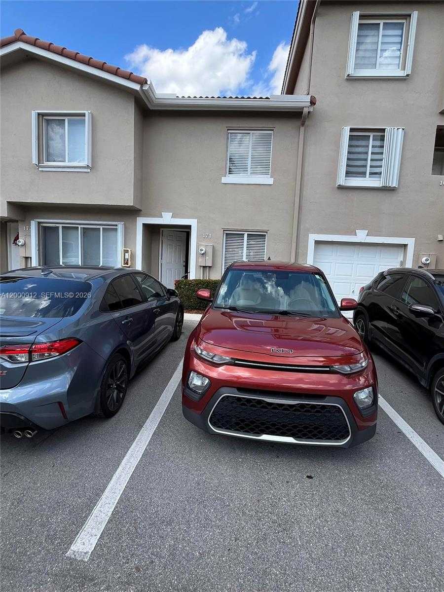 171 Riviera Cir  APT 61 Weston Florida United States, for Rent, residential, Radmila Mandel, Florida Sky Realty Group