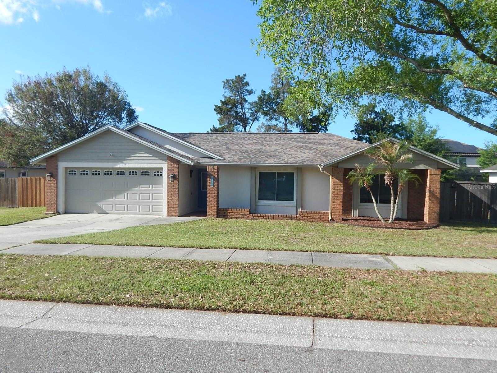 4660 CREEKVIEW LANE Oviedo Florida United States, Sale Pending, residential, Fritz Wardlow, HomeSmart