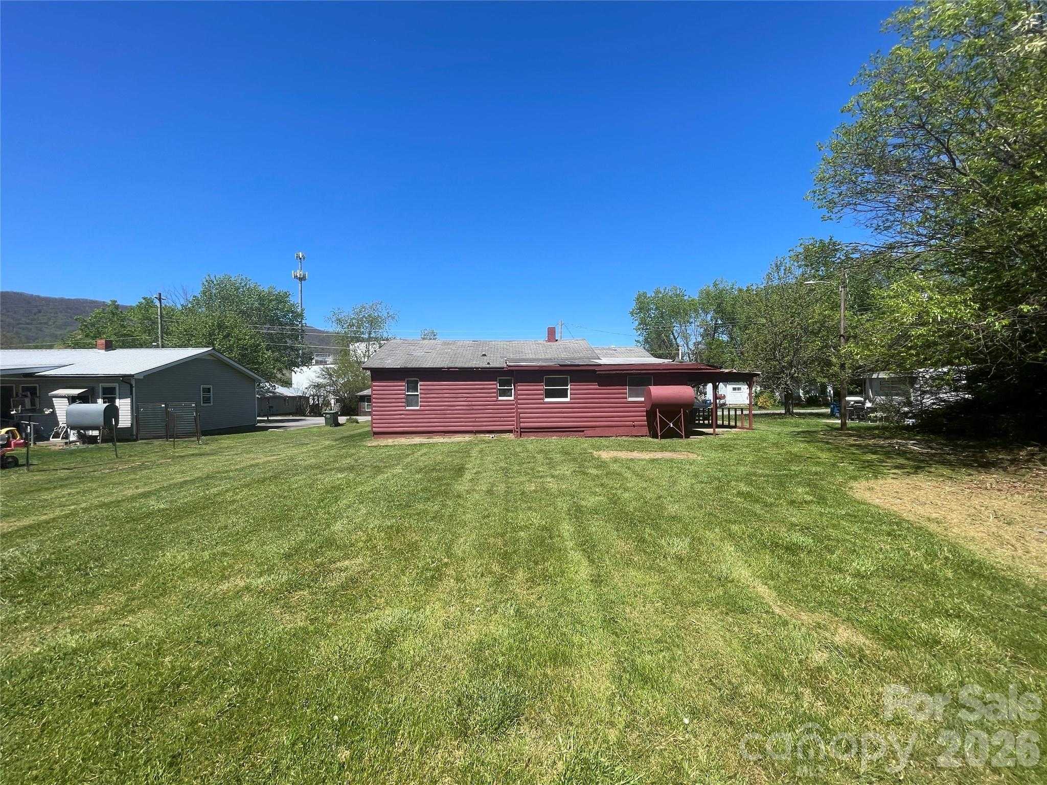 51 Robinson Street Waynesville North Carolina United States, for Sale, residential, Jaci Reynolds, RE/MAX Executive