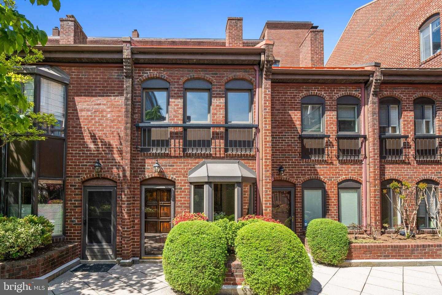 1008 PAPER MILL COURT APT 1008 Washington District Of Columbia United States, for Sale, residential, Edward Giles, Georgetown Realty Group