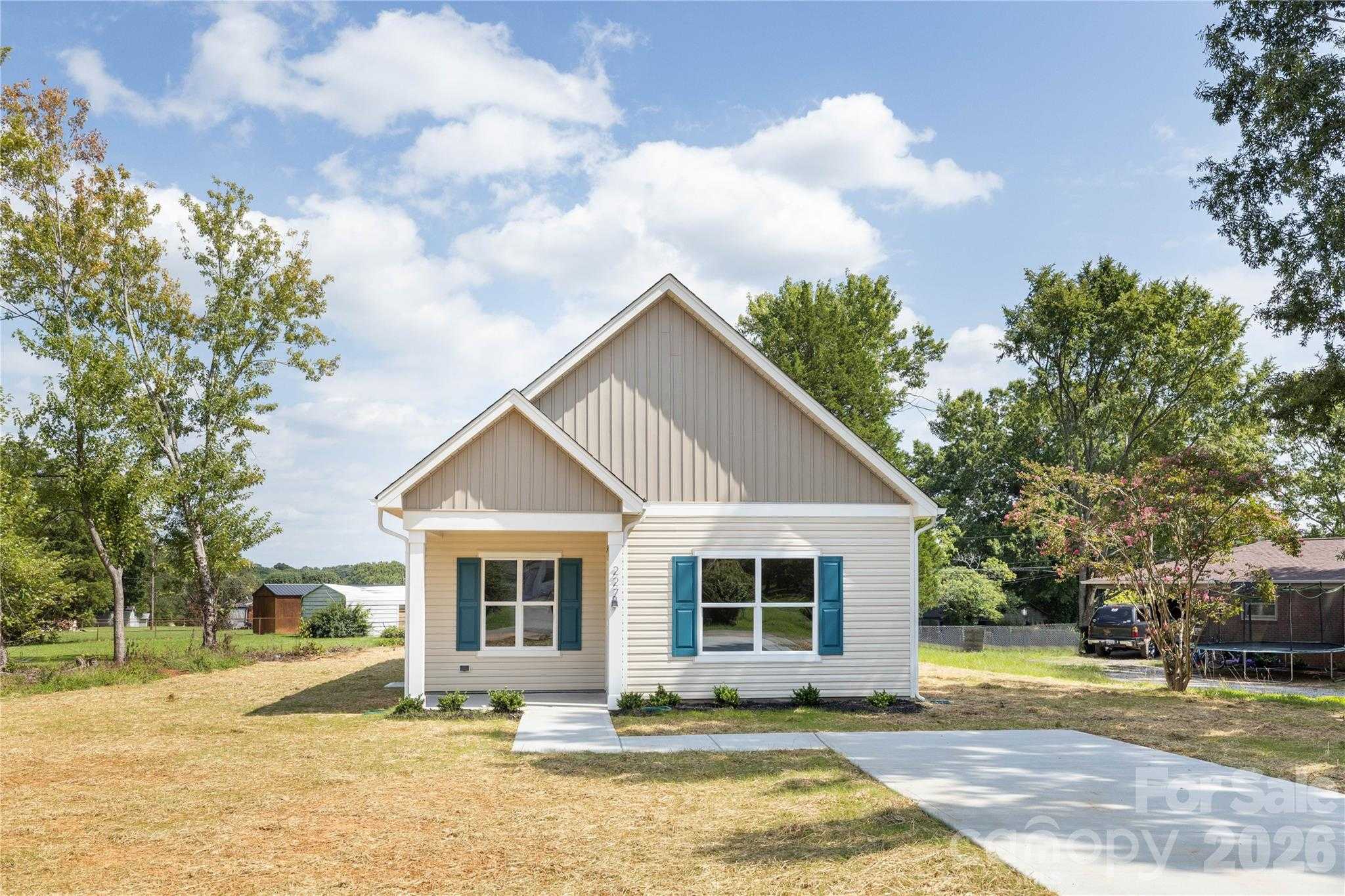 6625 Tracy Avenue Charlotte North Carolina United States, for Sale, residential, Kristen Haynes, New Home Buyers Brokers / Realty Pros