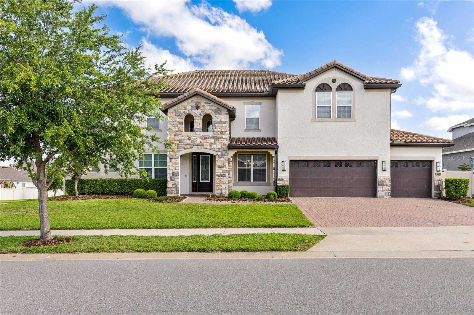 1698 JUNIPER HAMMOCK STREET Winter Garden Florida United States, for Sale, residential, Zaira Mejia, Spaces & Styles Group