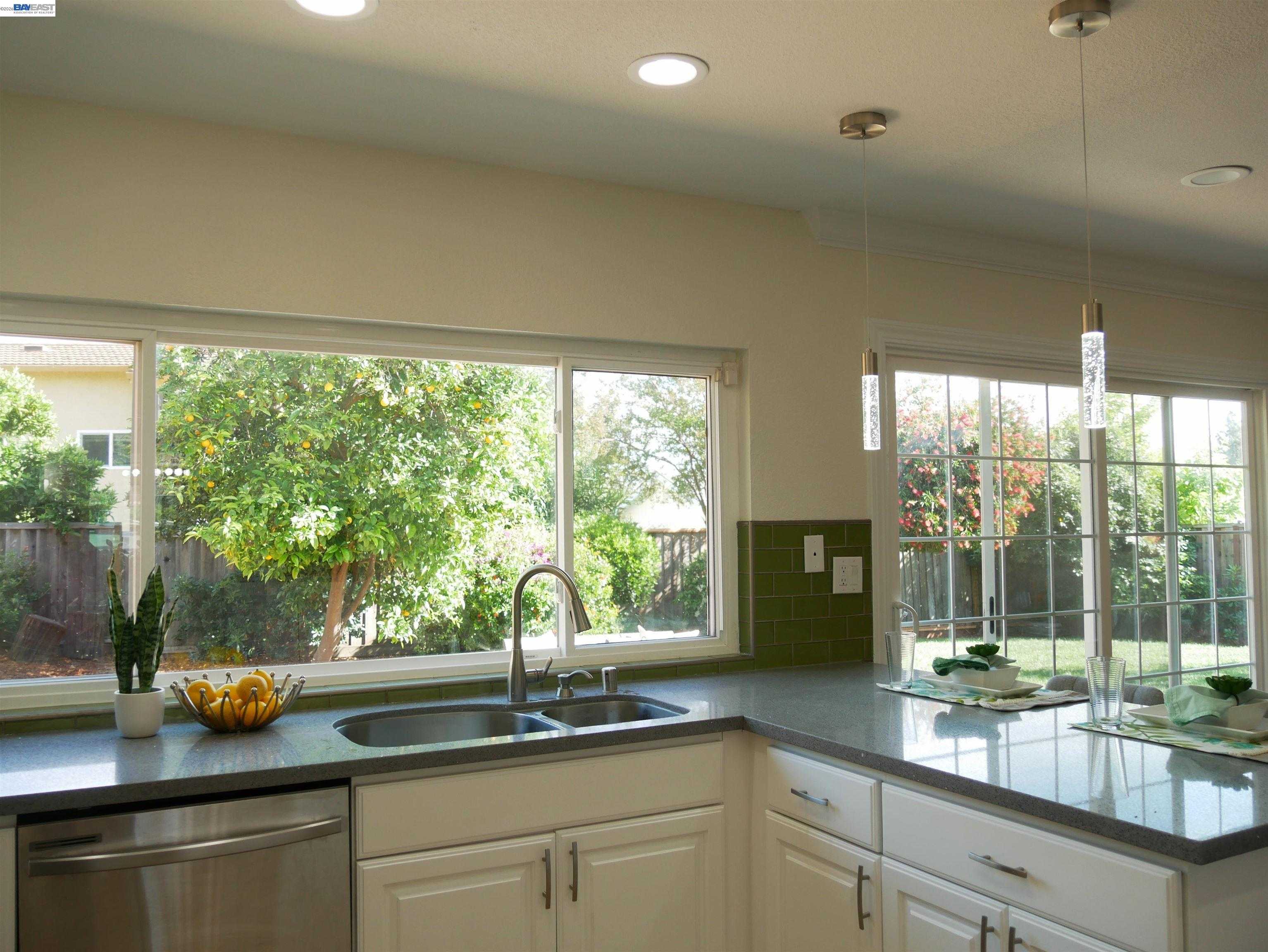 249 Imperio Avenue, Fremont — Photo 22