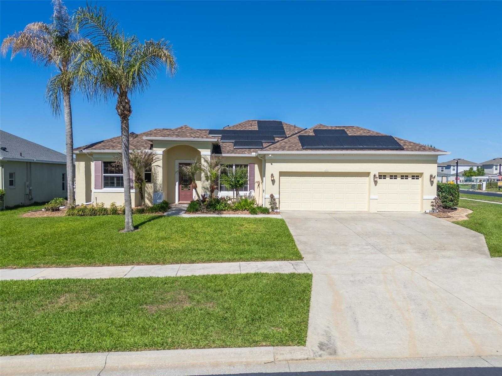 4500 BARRISTER DRIVE Clermont Florida United States, for Sale, residential, Zaira Mejia, Spaces & Styles Group