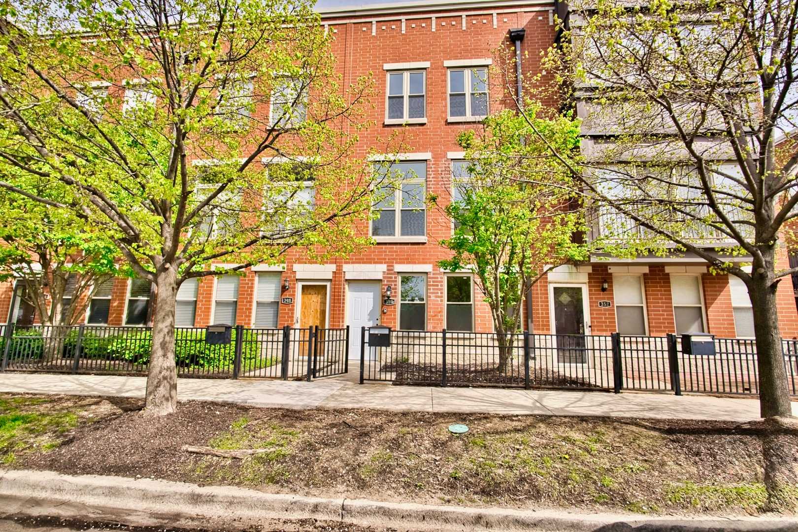 350 E Eastgate Place Chicago Illinois United States, for Sale, residential,  , RICHLAND GLOBAL INC.