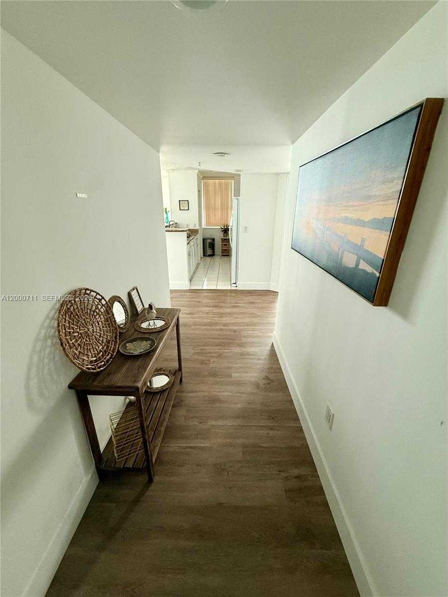 1155 Brickell Bay Dr  APT 1702 Miami Florida United States, for Sale, residential, Isabella Anderson, Incom Example Office