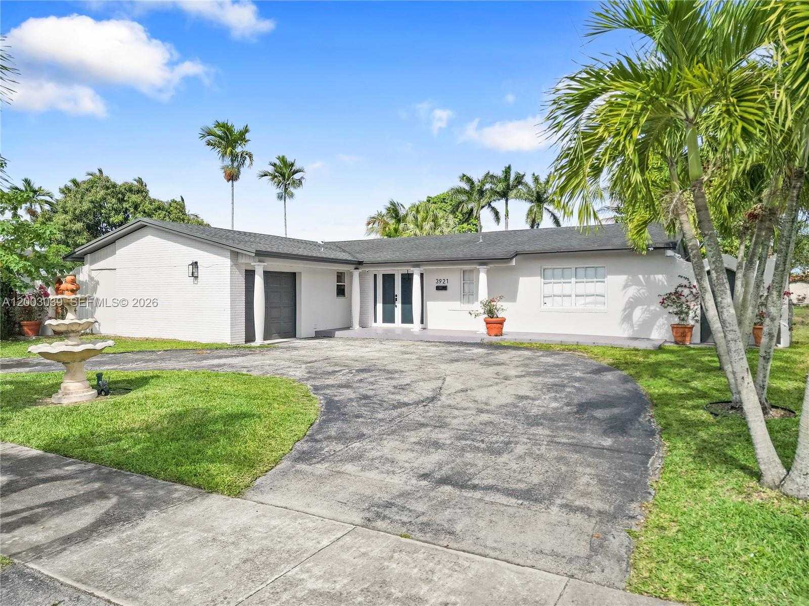 3921 SW 124th Ct Miami Florida United States, for Sale, residential, Isabella Anderson, Incom Example Office
