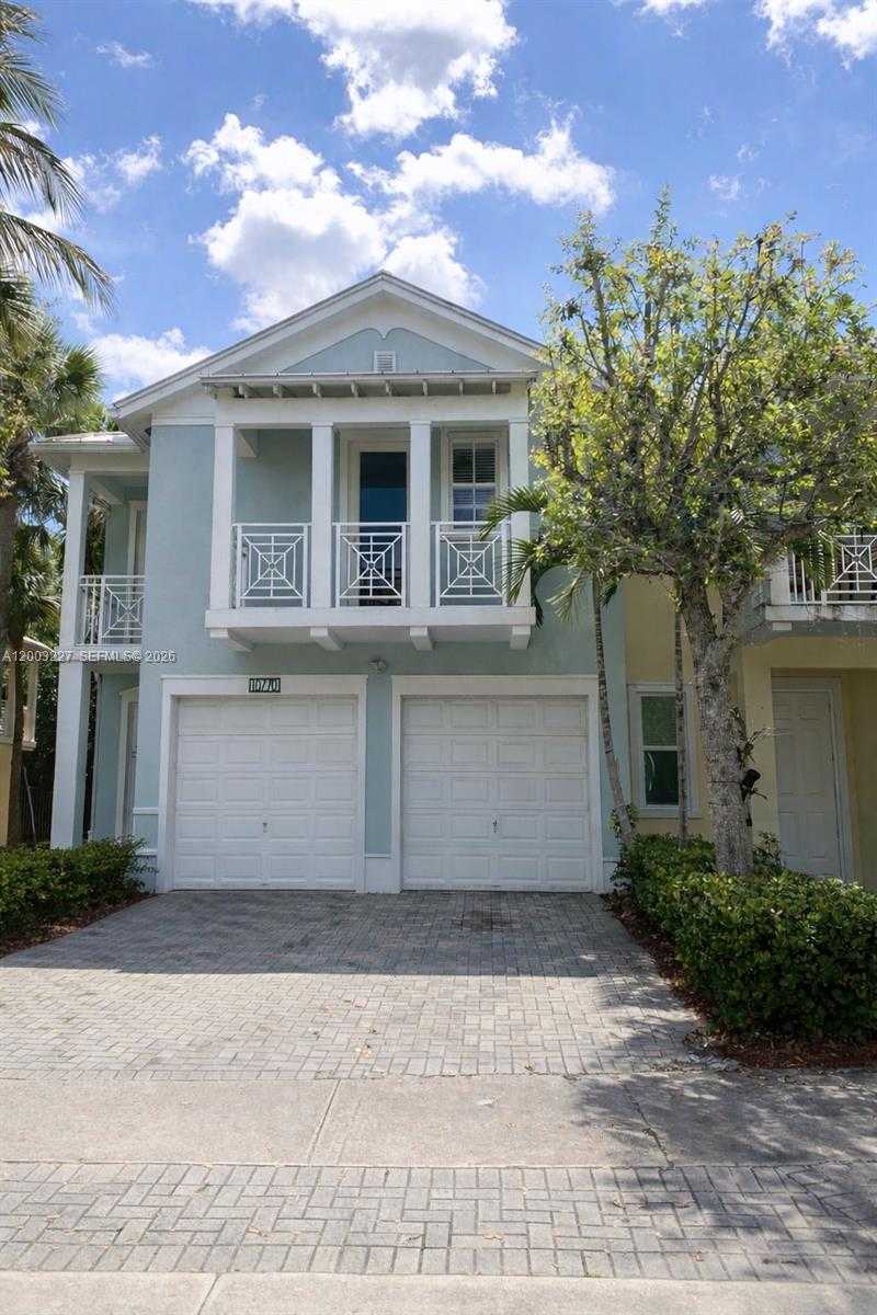 10770 NW 74th Ln  APT 10770 Doral Florida United States, for Rent, residential, Roberto Villasmil, Interinvestments Realty, Inc.