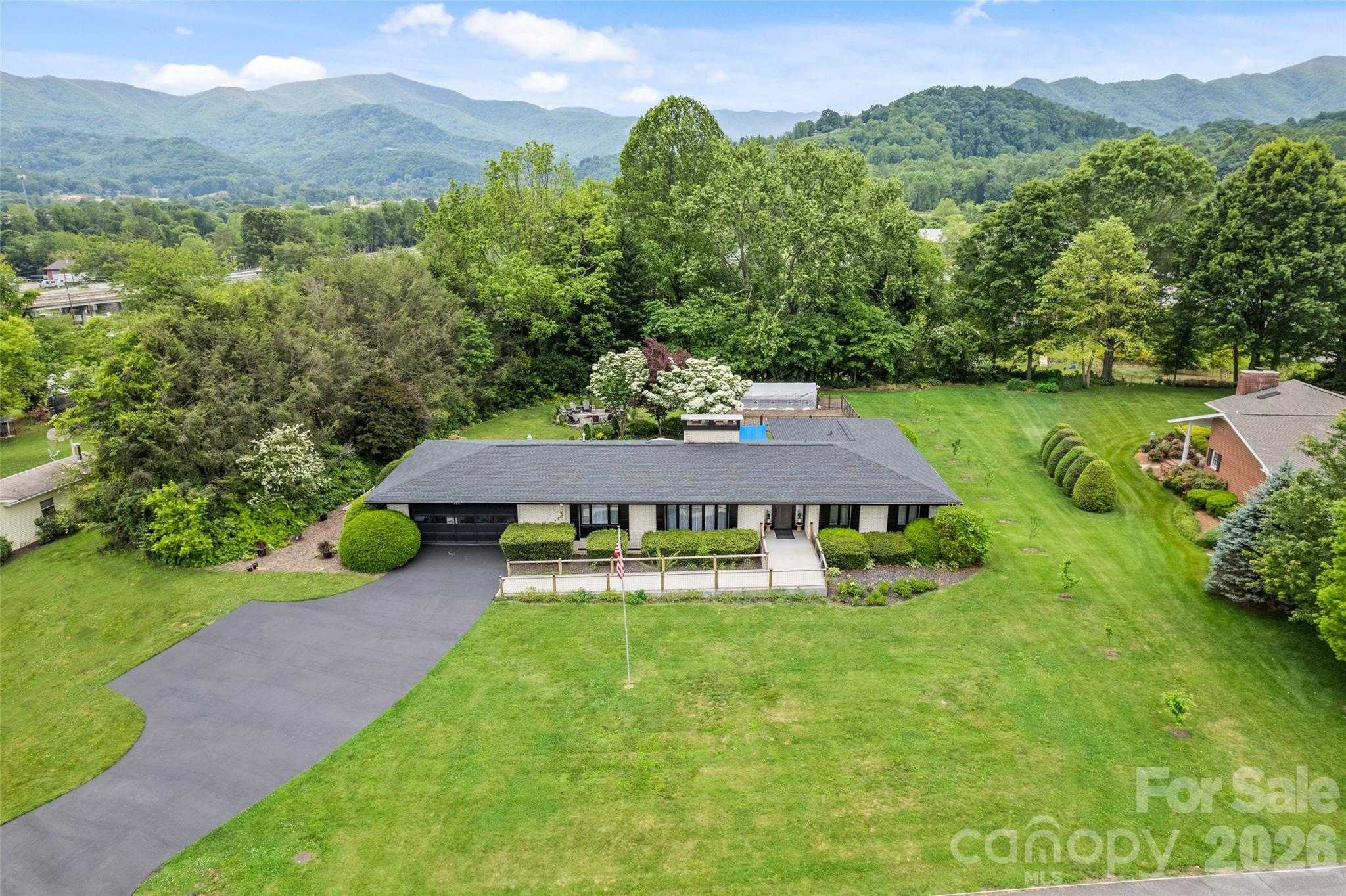 225 Valley View Terrace Waynesville North Carolina United States, for Sale, residential, Jaci Reynolds, RE/MAX Executive