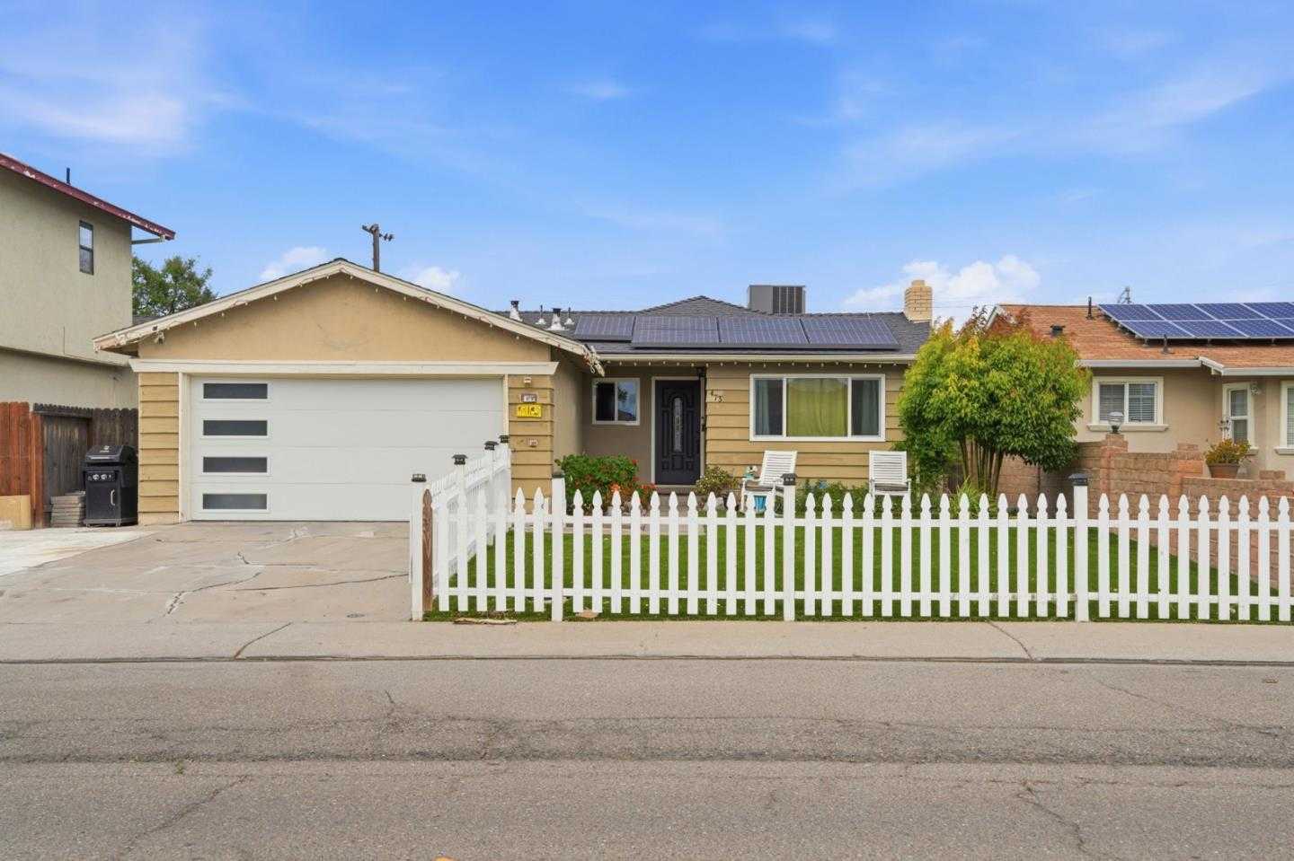 473 W Kavanagh Avenue Tracy California United States, for Sale, residential, , Royalty Property Management & Realty