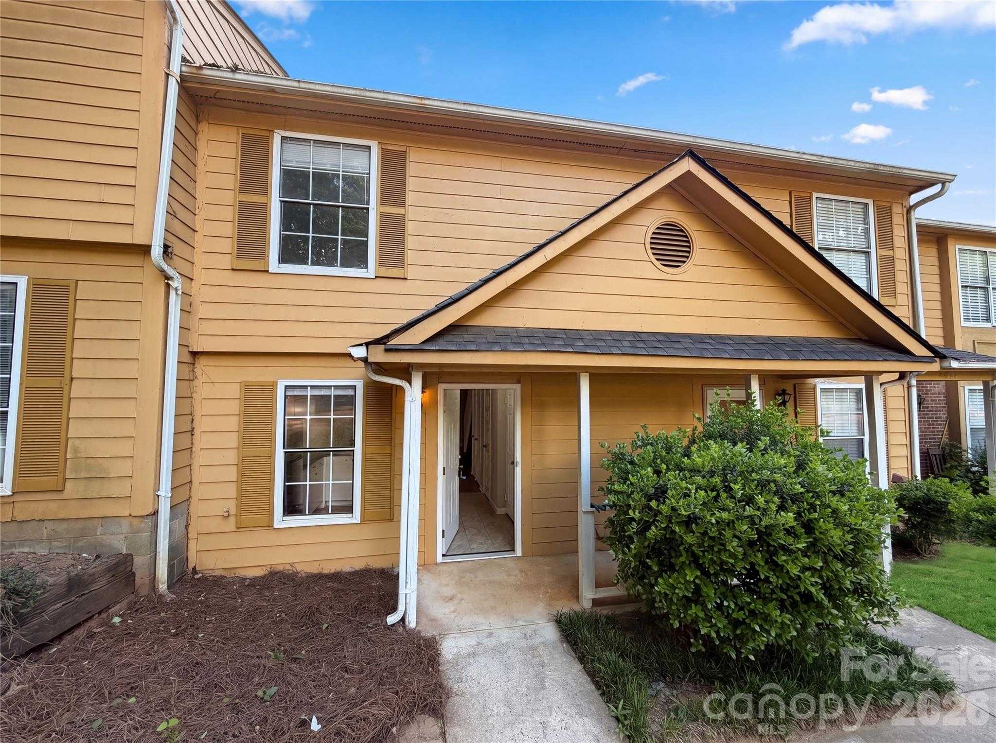 4037 Briarhill Drive Charlotte North Carolina United States, for Sale, residential, Kristen Haynes, New Home Buyers Brokers / Realty Pros